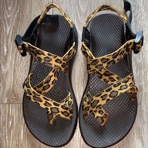 💕CHACO Sandals—.EUC—Size 6